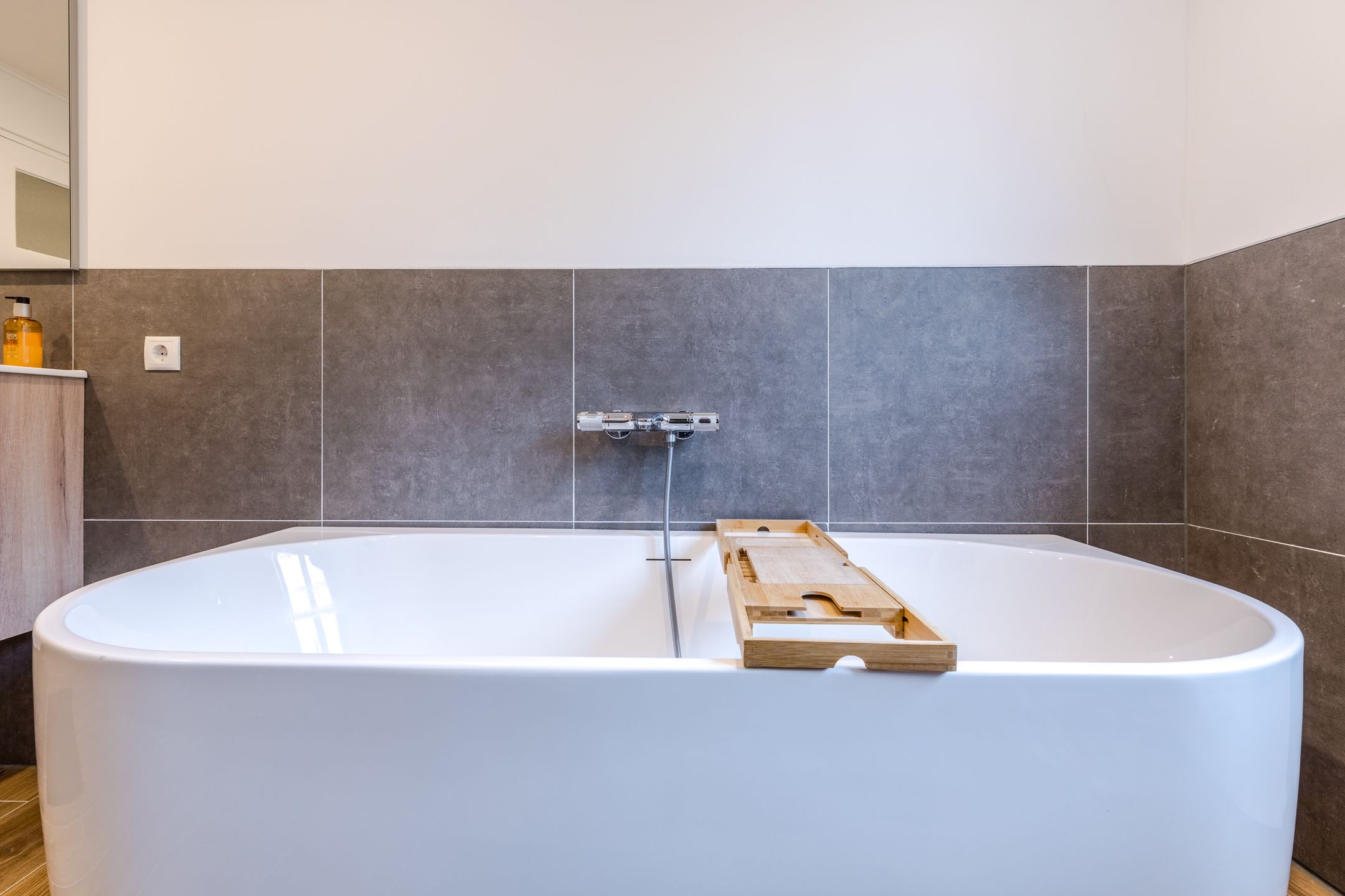 Foto 24 van Charles Vosstraat 21