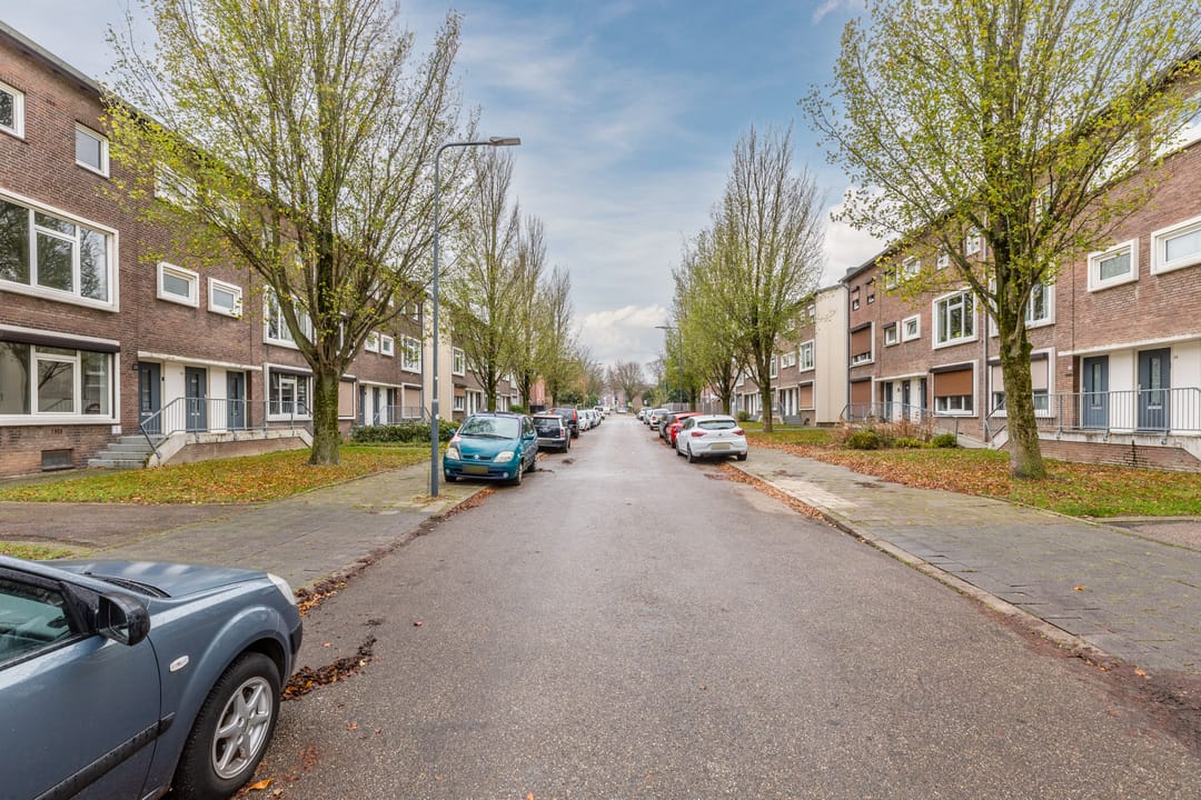 Foto 38 van Charles Vosstraat 21