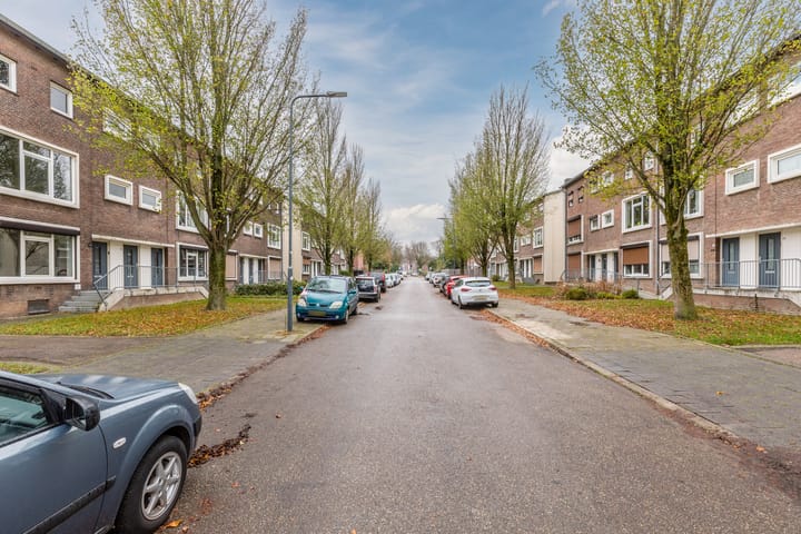 Foto 38 van Charles Vosstraat 21