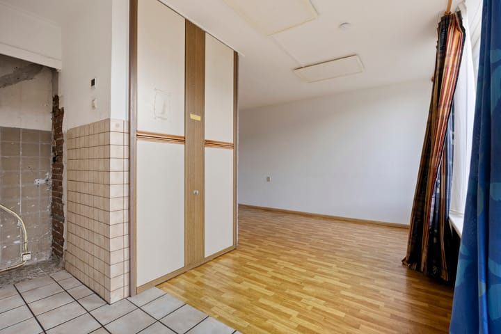 Photo 11 of Tromplaan 45