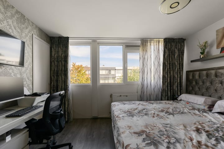 Foto 12 van Ruwe Bies 18