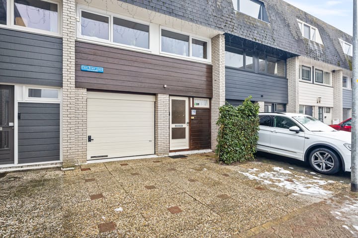 Photo 2 of Meester J. Henderikxstraat 16