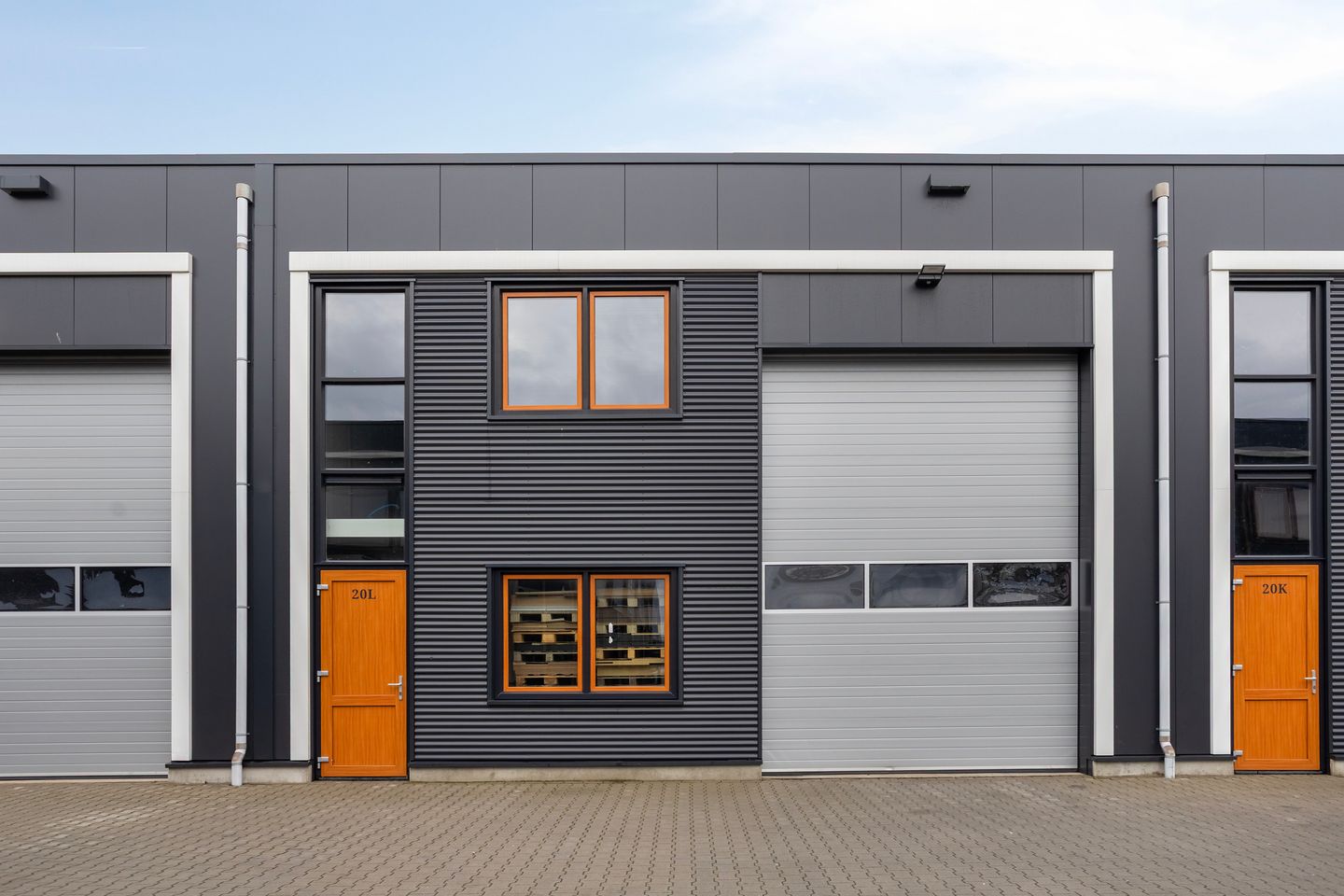 View photo 1 of Zoutwinningsweg 20-L