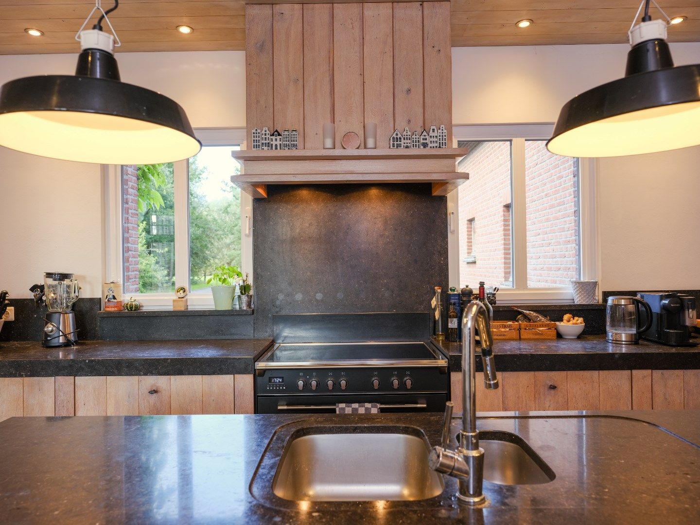 Foto 15 van Binnenweg 4