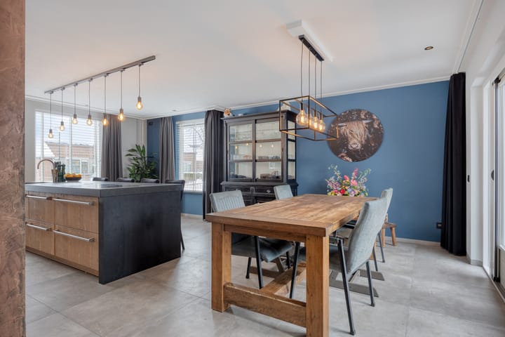 Foto 9 van Christinastraat 8