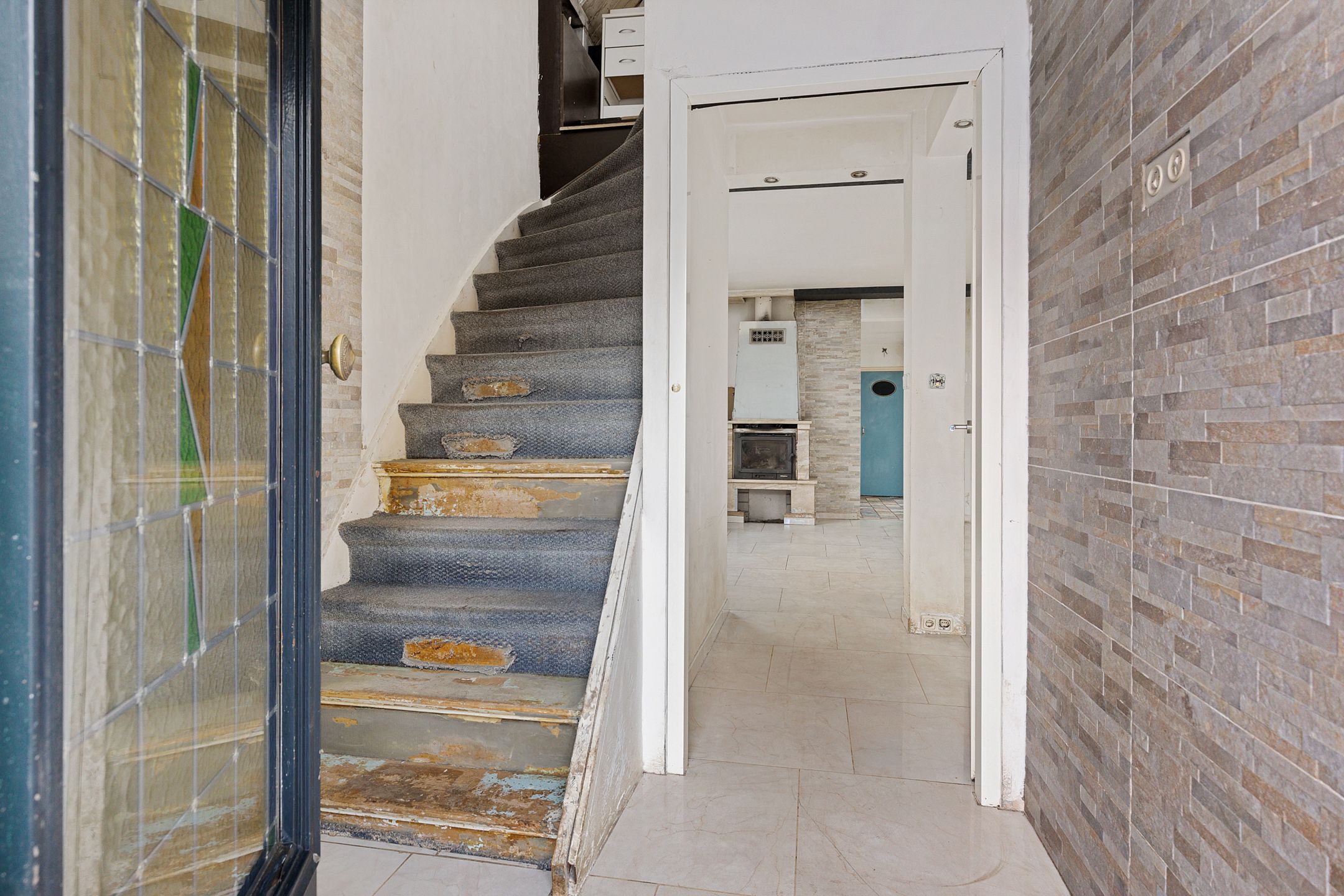 Photo 12 of Teugenaarsstraat 89