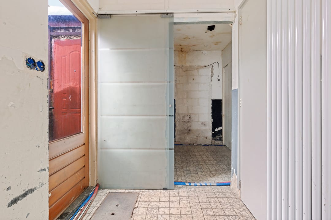 Photo 11 of Teugenaarsstraat 89