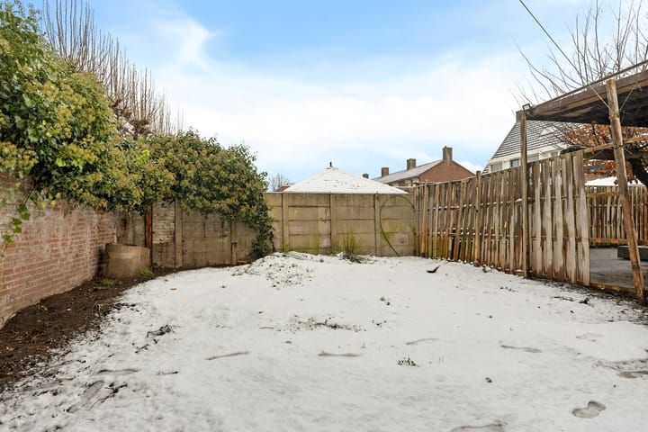 Foto 22 van Teugenaarsstraat 89