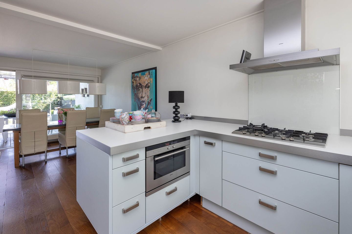 Photo 10 of Diepenbrocklaan 17