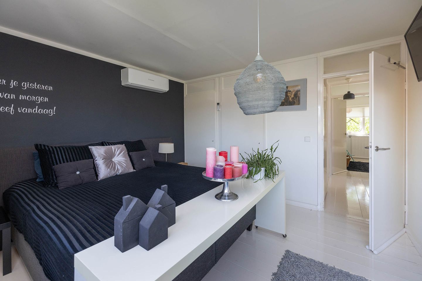 Photo 19 of Diepenbrocklaan 17