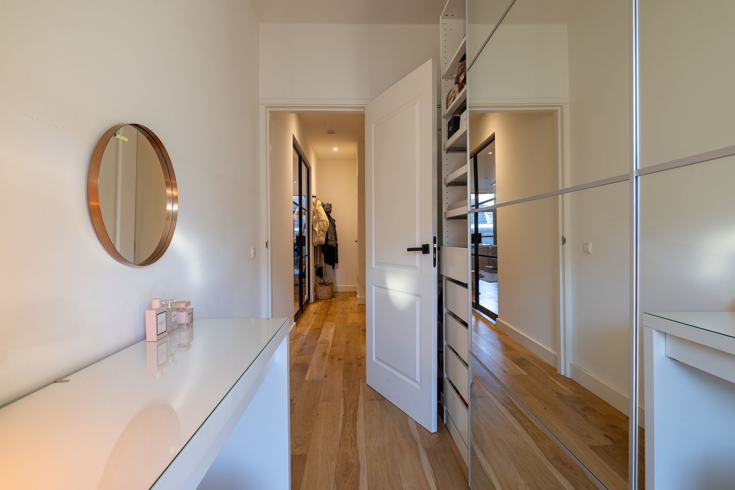 Foto 20 van Oostzeedijk Beneden 33-A02