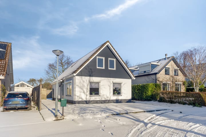 Photo 3 of Hugo Kostenhoekstraat 9