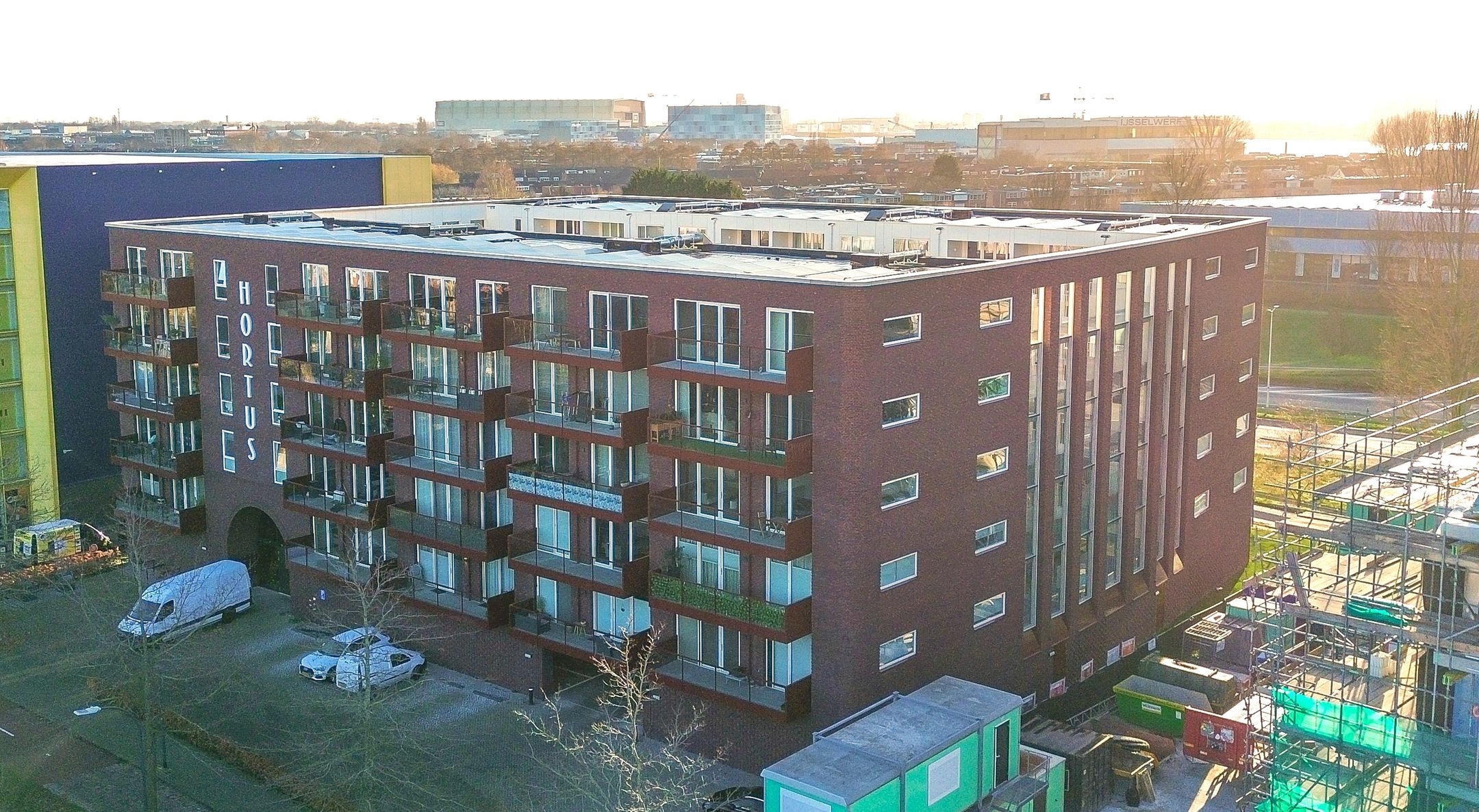 Foto 48 van Fascinatio Boulevard 702-A