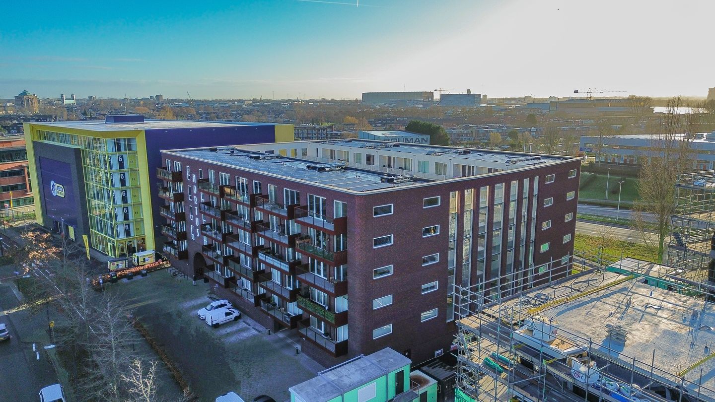 Foto 40 van Fascinatio Boulevard 702-A