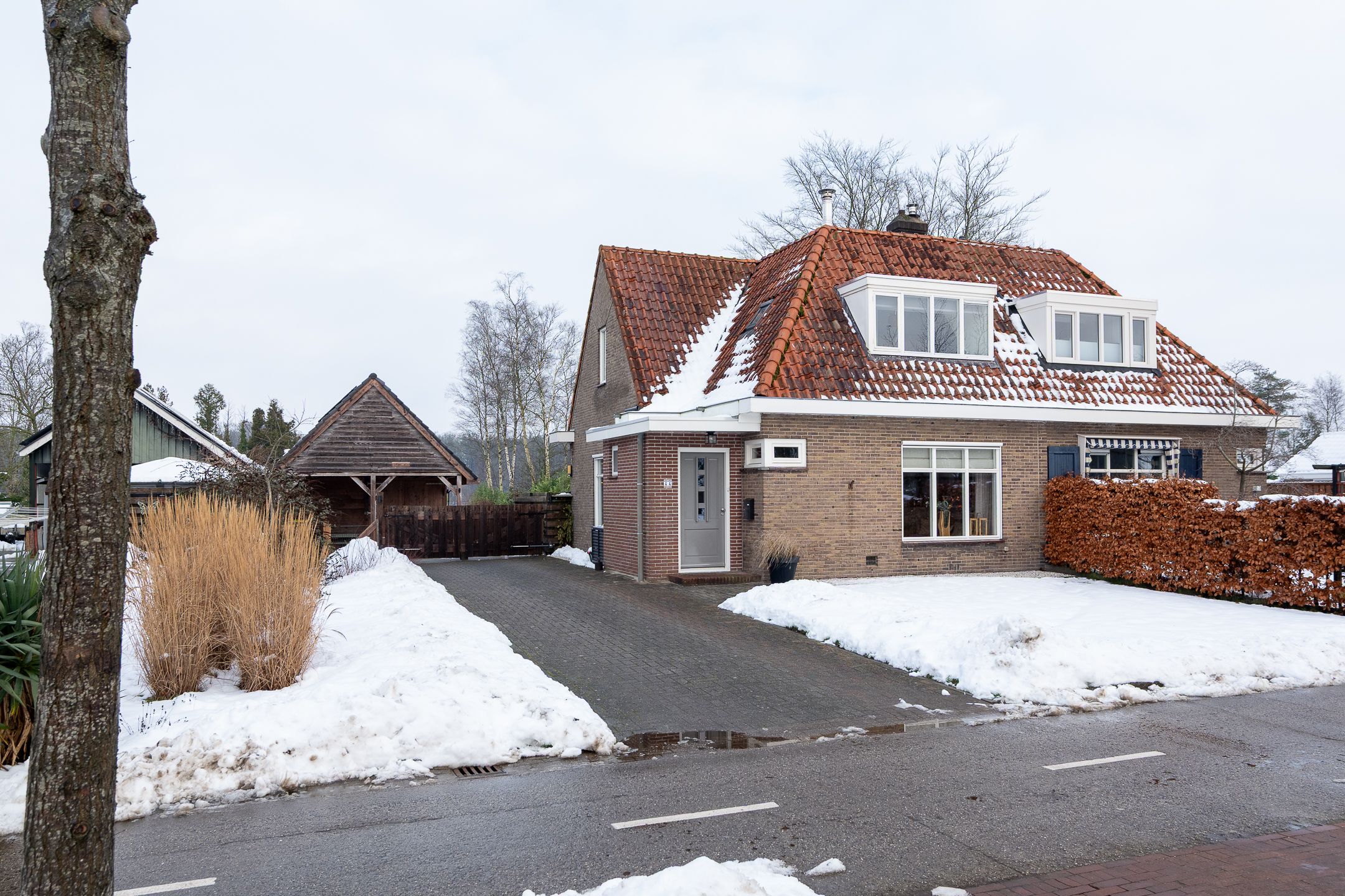 Buying a house in The Netherlands., Hoofdweg 44