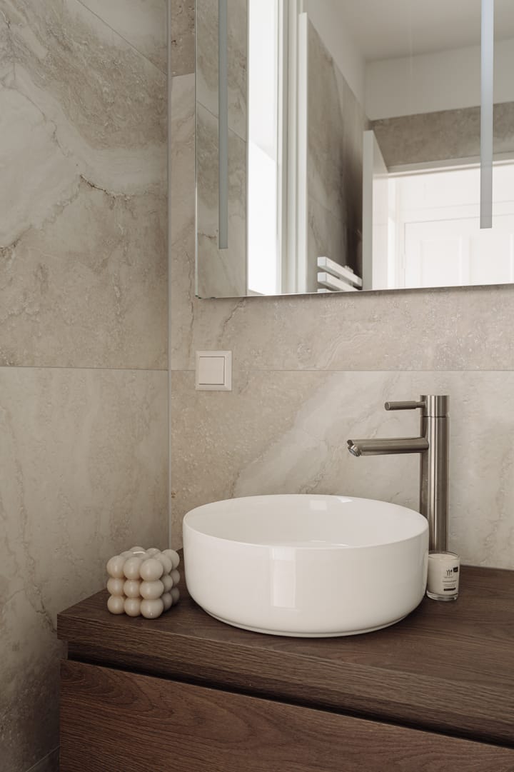 Foto 17 van Van Tuyll van Serooskerkenweg 4-3