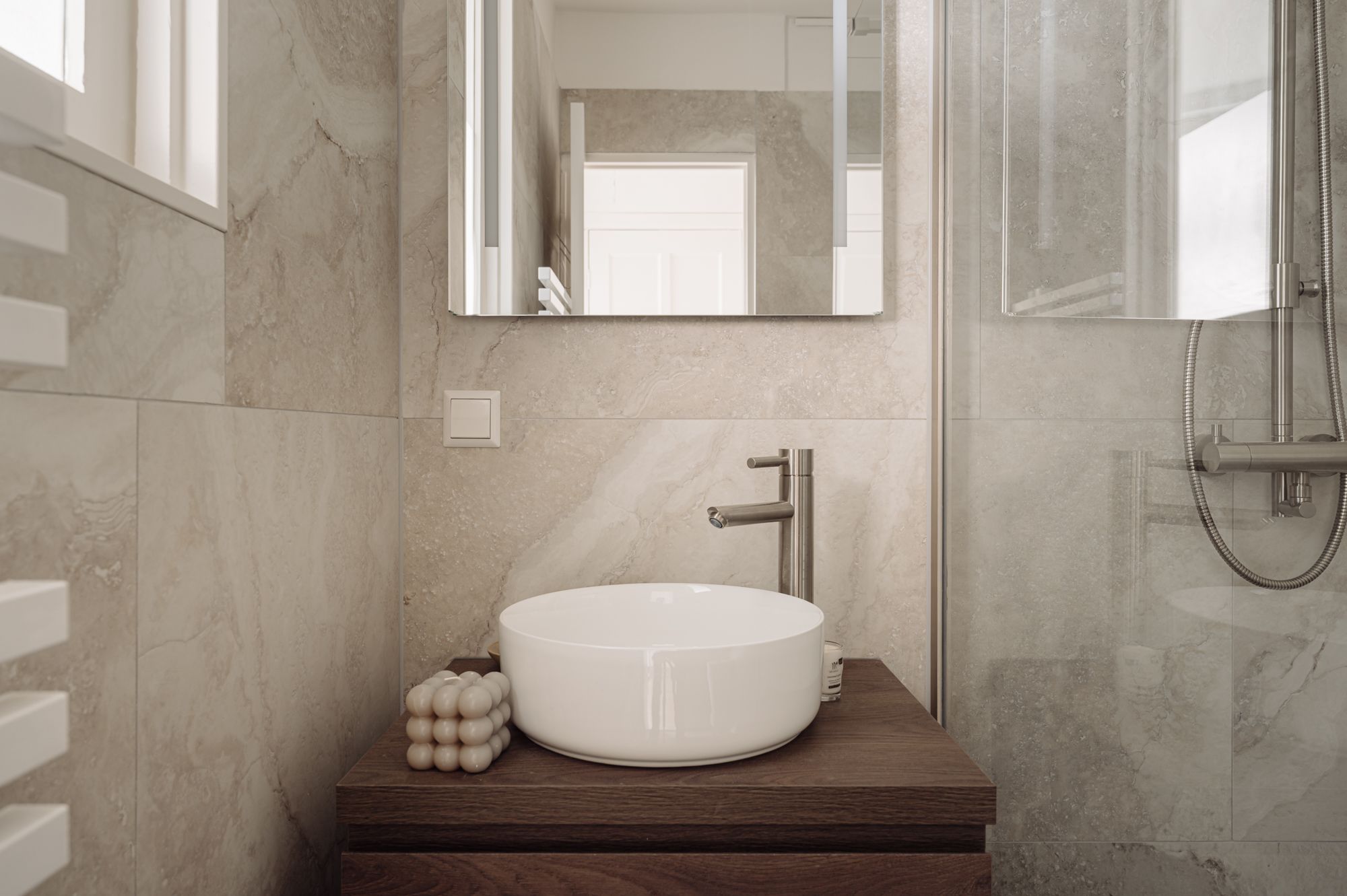 Foto 18 van Van Tuyll van Serooskerkenweg 4-3