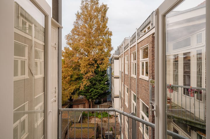 Foto 24 van Van Tuyll van Serooskerkenweg 4-3