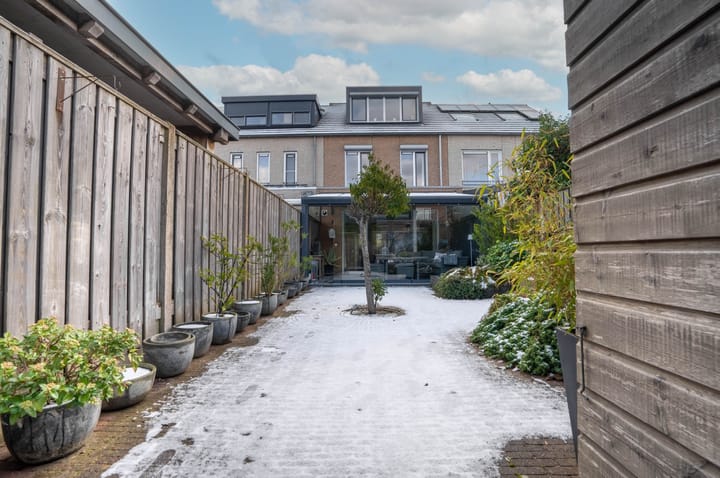 Foto 22 van Midgard 37