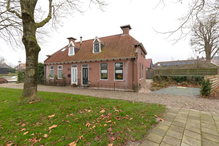 Photo 2 of Kanaalstraat 9