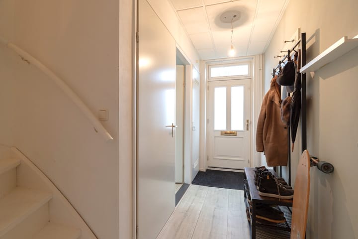 Photo 16 of Kanaalstraat 9