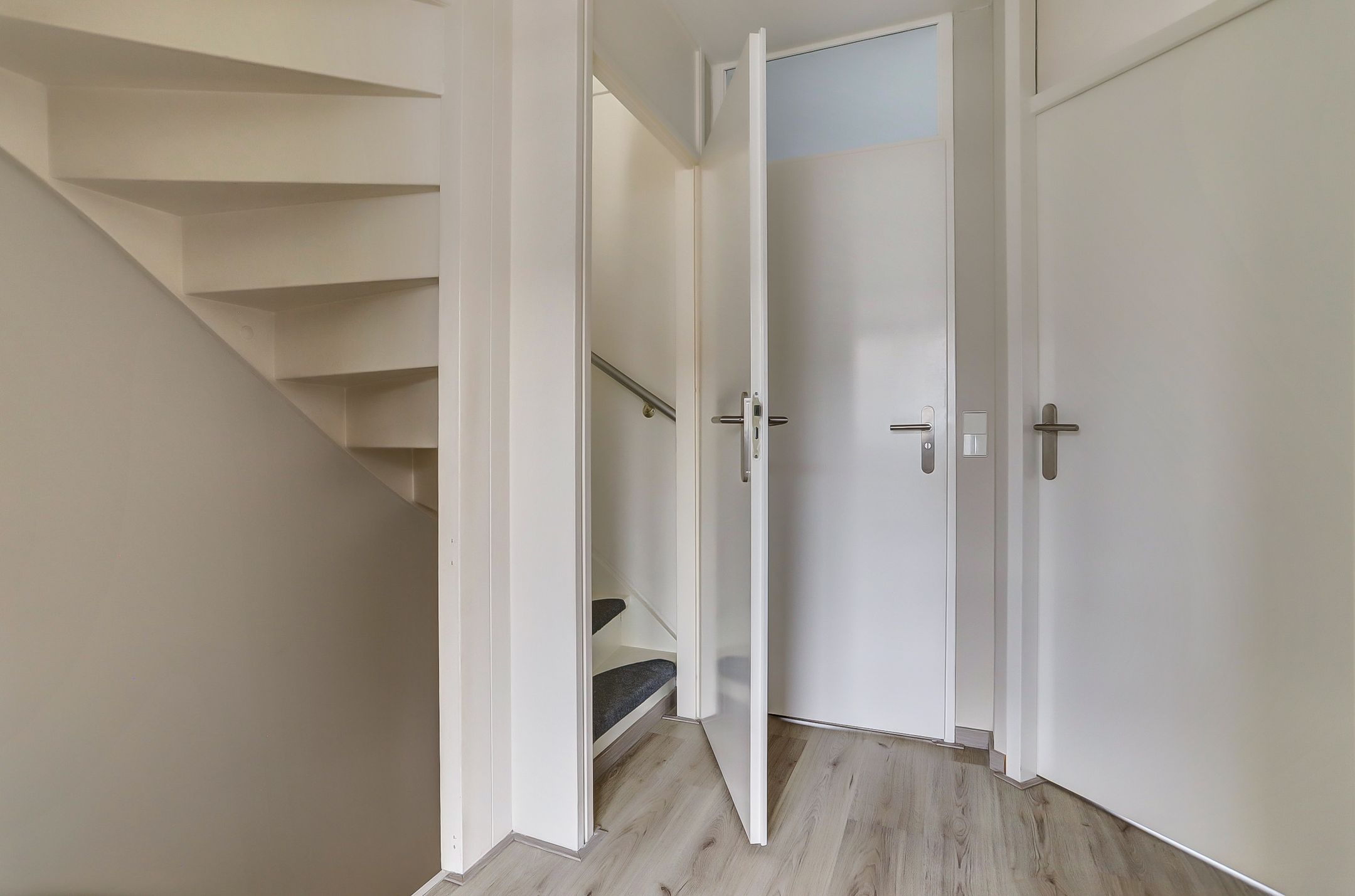 Photo 21 of Emmy Frensel Wegenerstraat 26