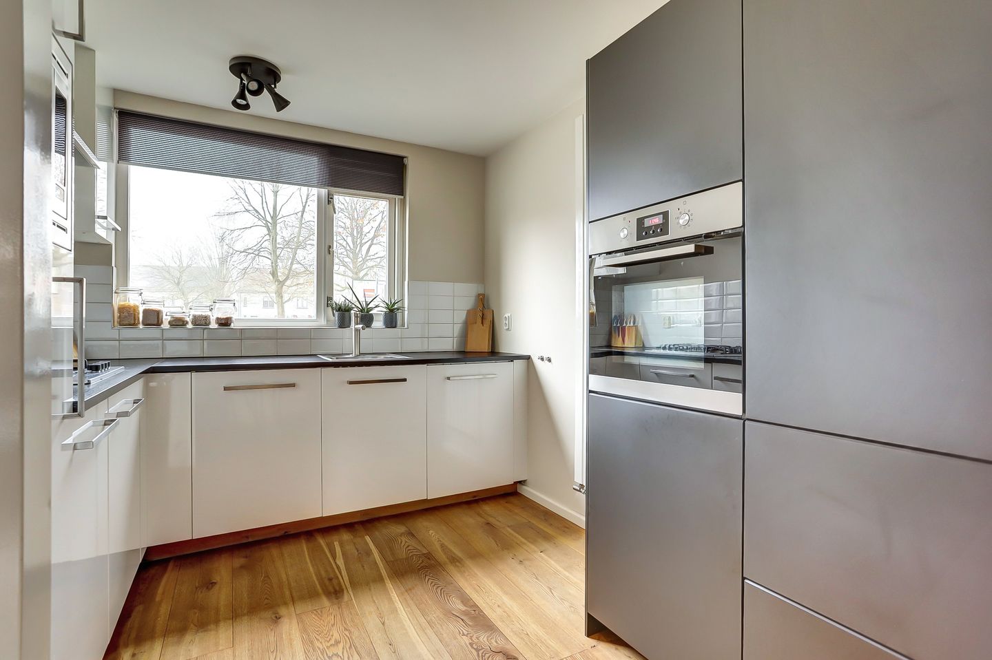 Photo 10 of Emmy Frensel Wegenerstraat 26