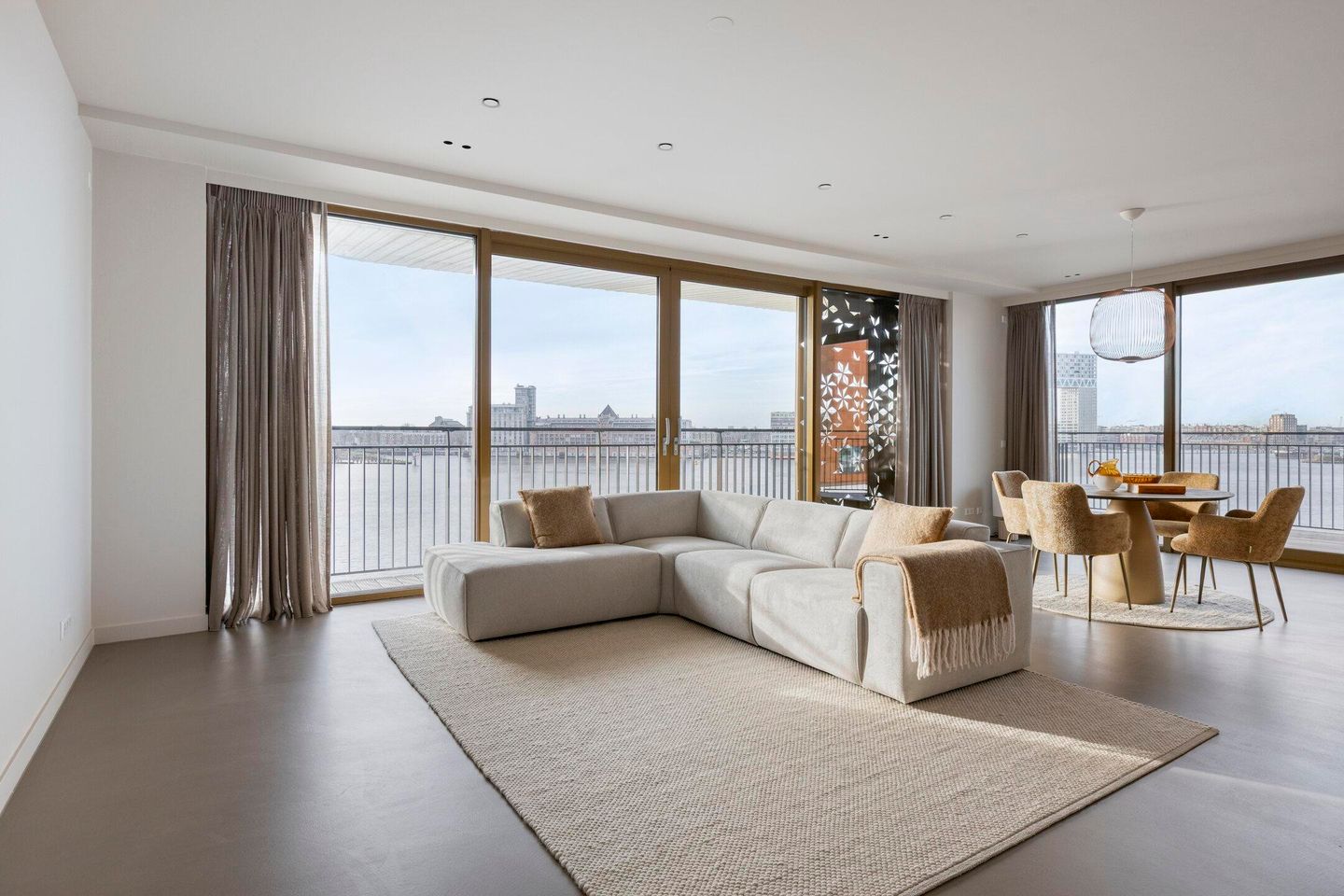 Foto 5 van Grasweg 167