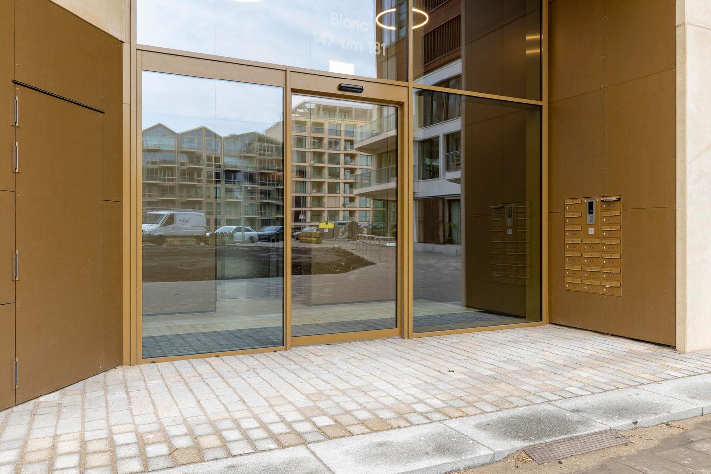 Foto 35 van Grasweg 167