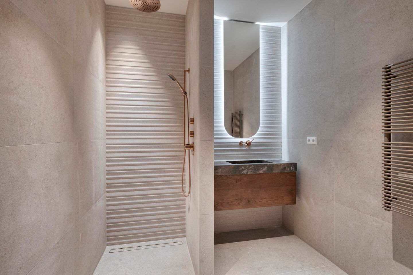 Foto 29 van Grasweg 167