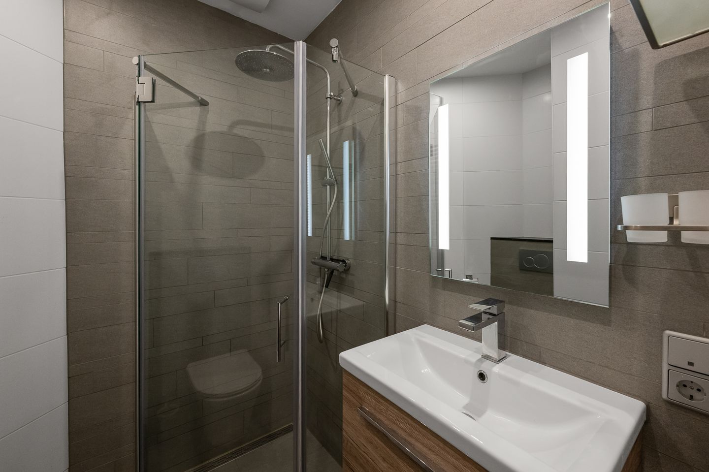 Photo 25 of Gulden Winckelplantsoen 28-3