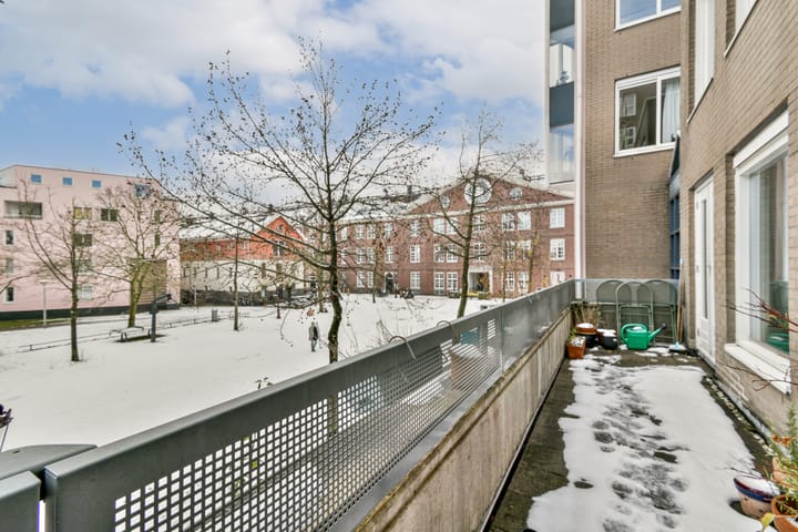 Foto 10 van Wilhelmina Blombergplein 21