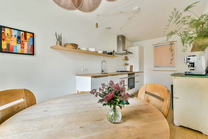 Foto 12 van Wilhelmina Blombergplein 21