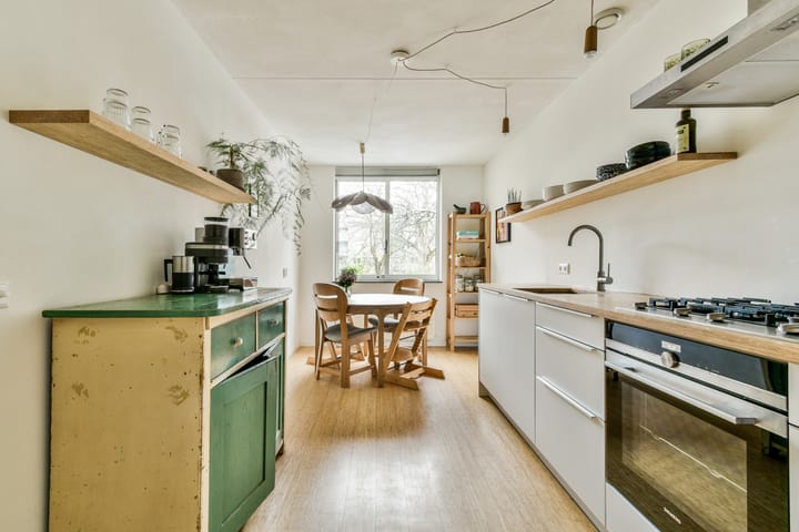 Foto 13 van Wilhelmina Blombergplein 21