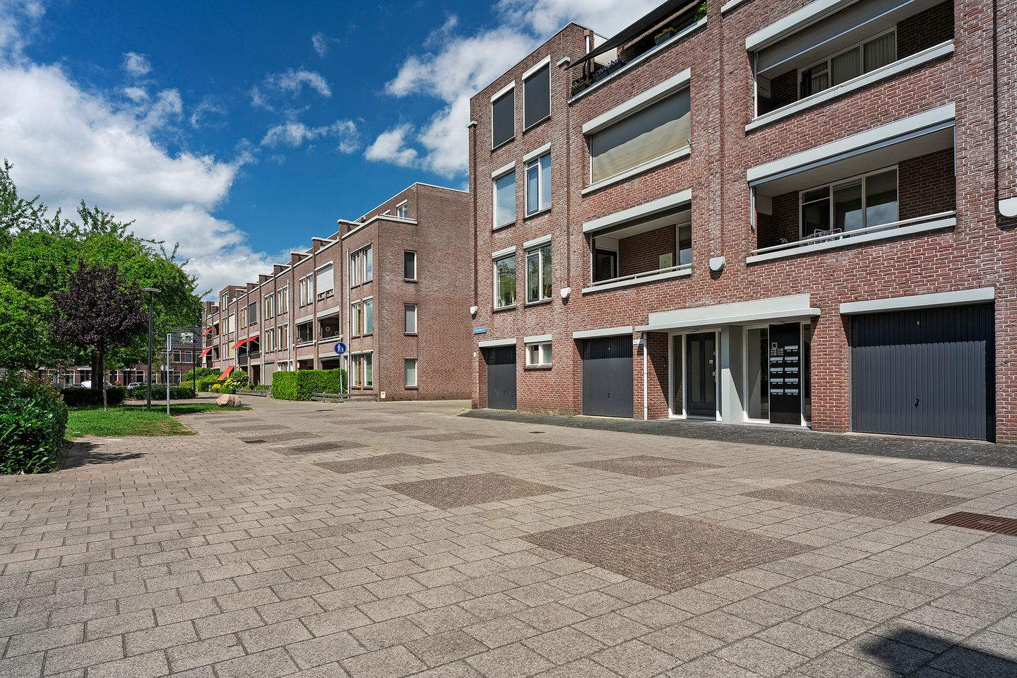 Foto 10 van Kastanjeplein 98