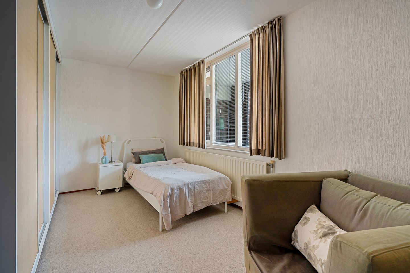 Foto 29 van Kastanjeplein 98