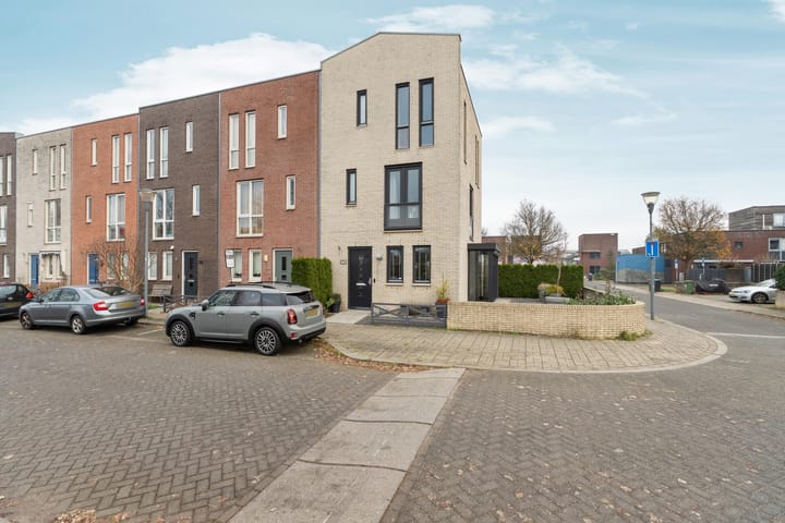 Foto 45 van Groot-Brittanniëstraat 72