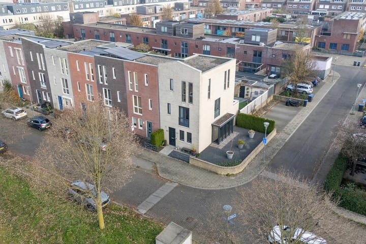 Foto 46 van Groot-Brittanniëstraat 72