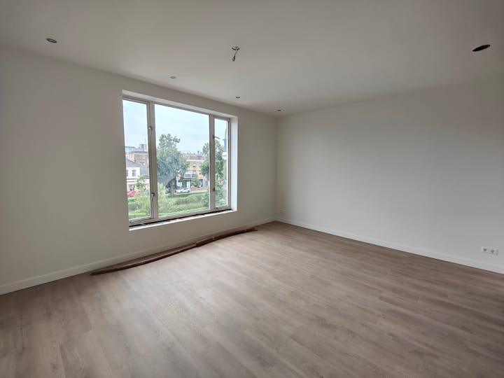 Foto 2 van Jansbuitensingel 13-2