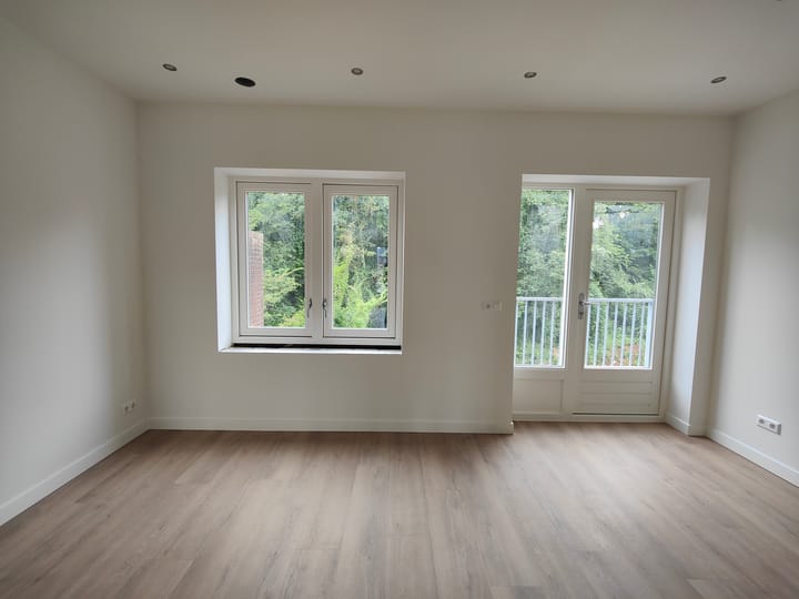 Foto 9 van Jansbuitensingel 13-2