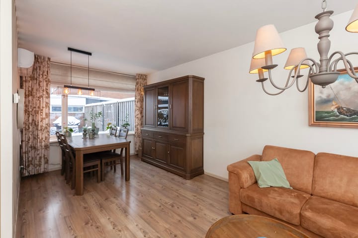 Foto 8 van Treubstraat 3