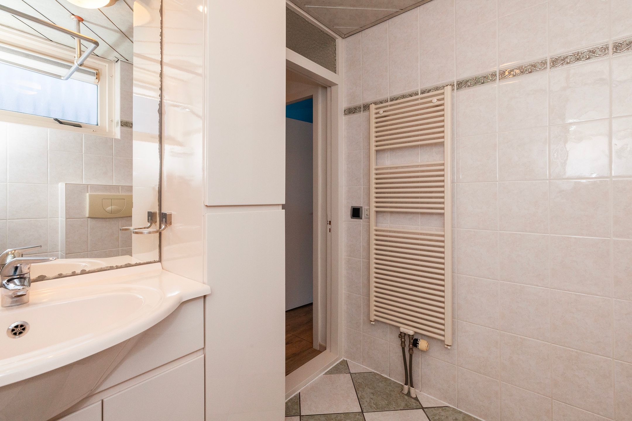 Photo 21 of Treubstraat 3