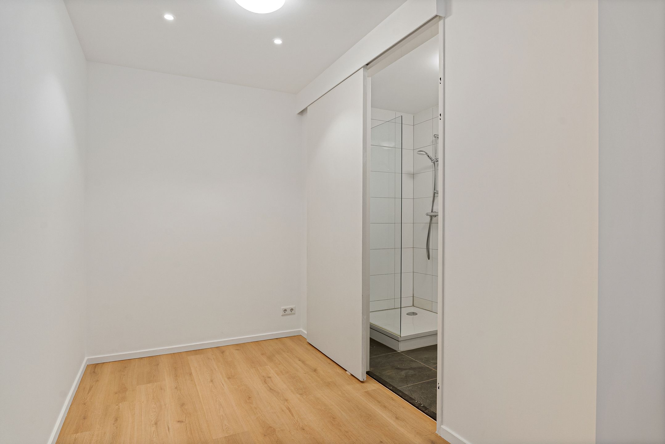 Foto 21 van Fascinatio Boulevard 946-H