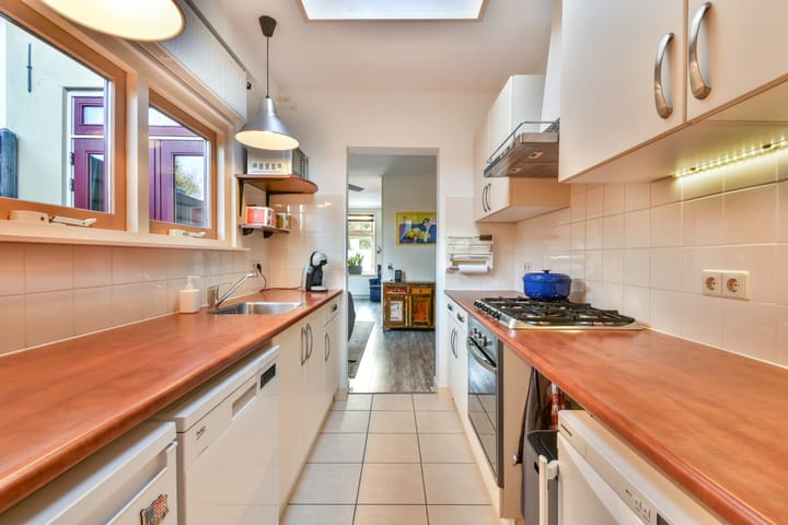 Foto 10 van Pioenstraat 18