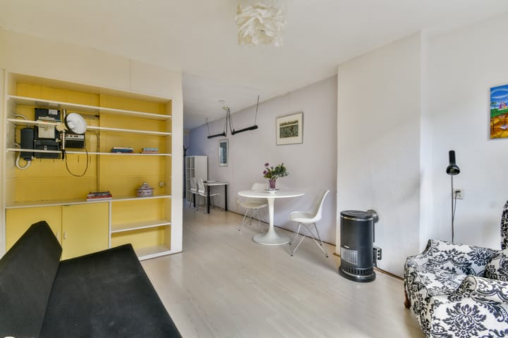 Photo 4 of Kinkerstraat 12-B1