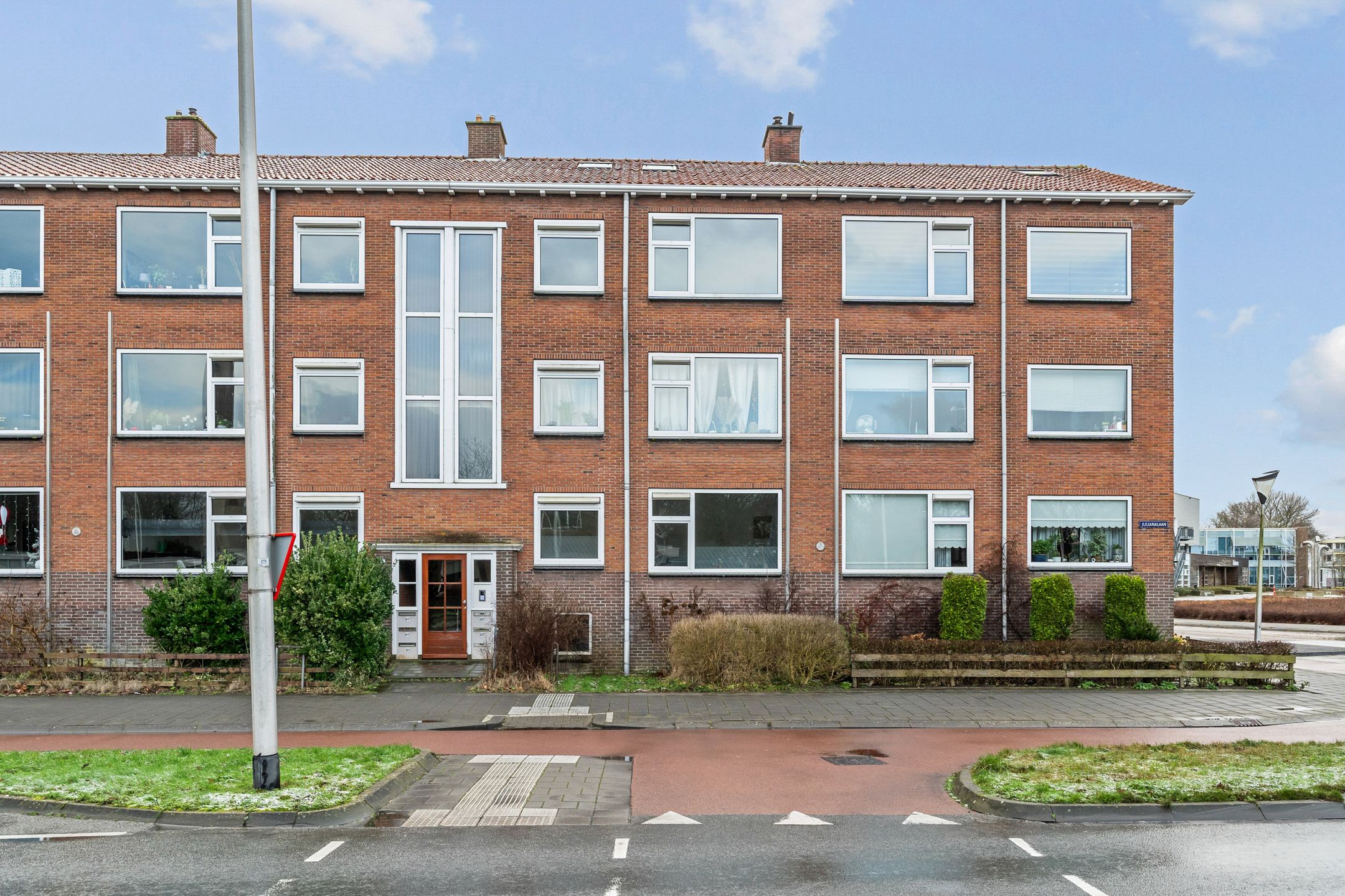Buying a house in The Netherlands., Julianalaan 93-C