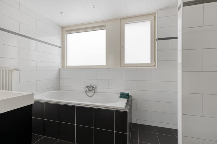 Foto 24 van Monnikenstraat 28