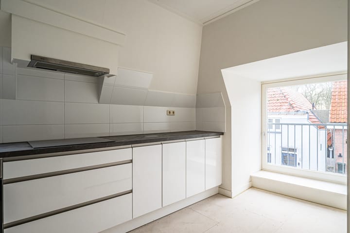 Foto 3 van Bisschopstraat 71