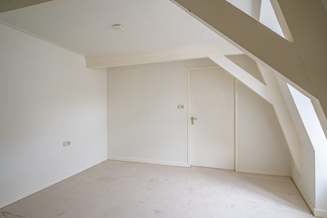 Foto 13 van Bisschopstraat 71