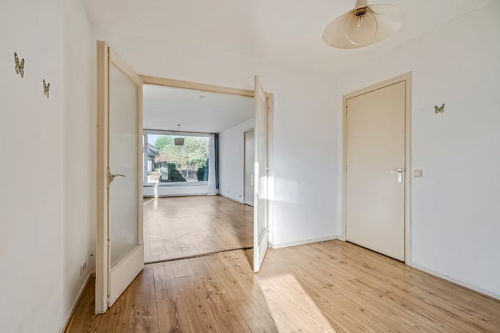 Photo 12 of Oosterhoutsestraat 39